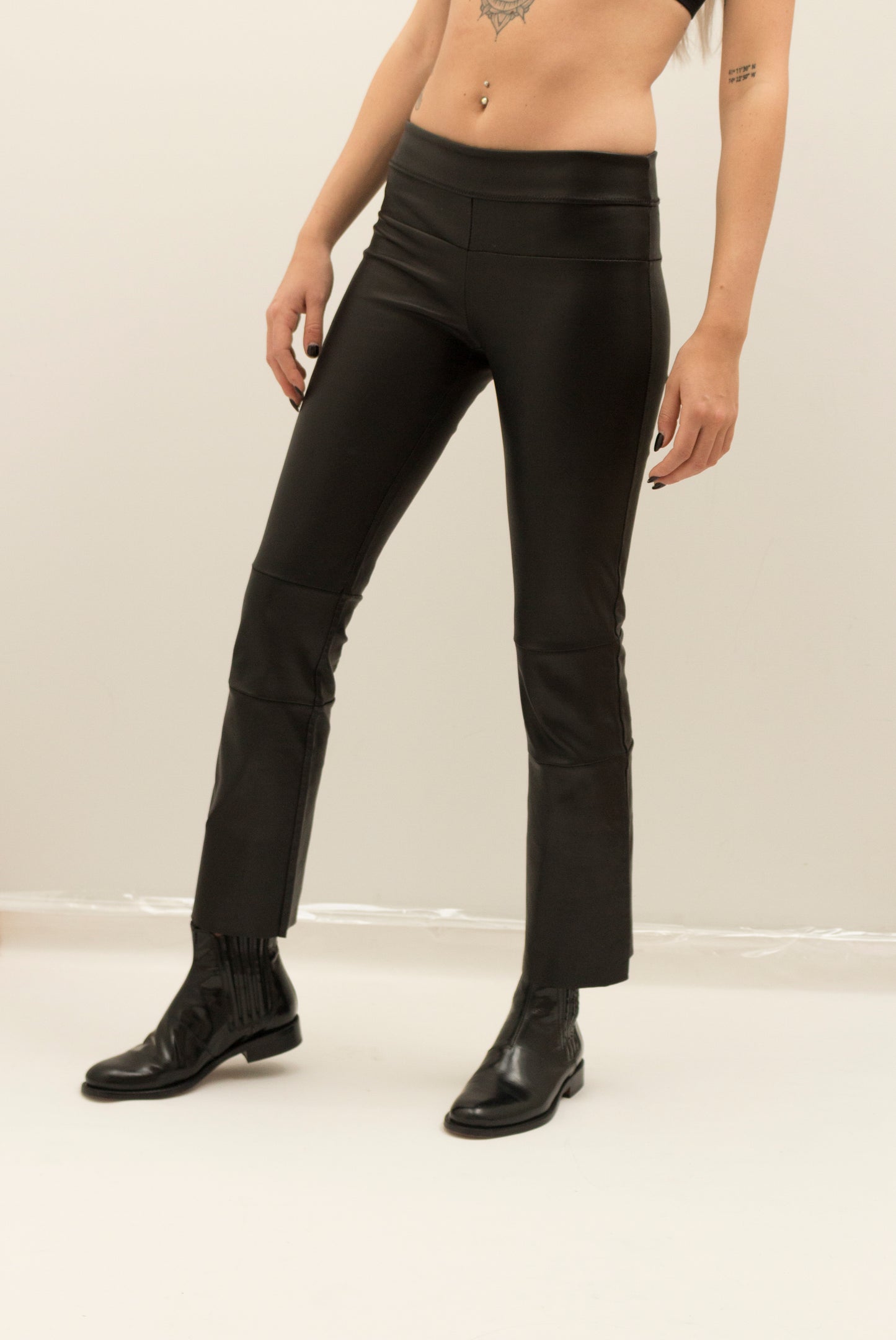 Cropped Stretch Leather Bootlegging